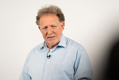 Porträtfoto Dr. Markus Veit