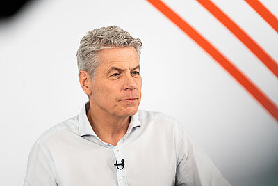 Porträtfoto von Dr. Armin Prasch