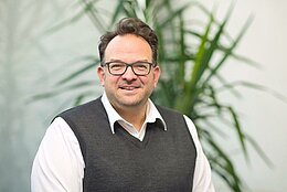 Porträt-Foto Dr. Stephan Walch