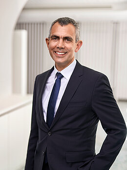 Porträt-Foto Dr. jur. Timo Kieser