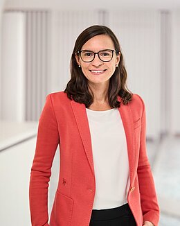 Porträt-Foto Dr. Katharina Köbler