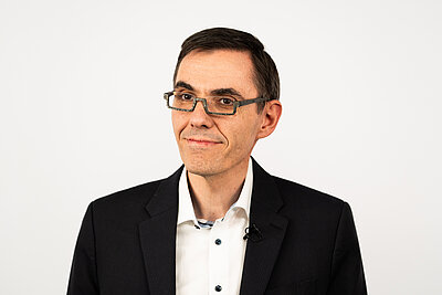 Porträtfoto Dr. Andreas Ziegler