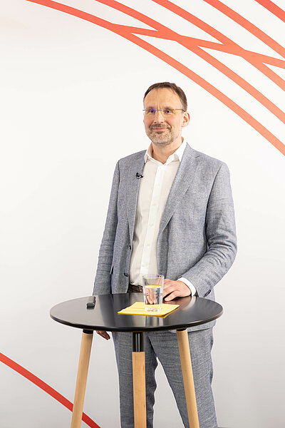 Lorenz Weiler über Chancen und Risiken von Botendienst vs. lokalem Versandhandel