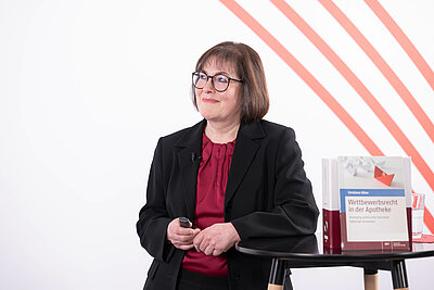 Rechtsanwältin Christiane Köber bei Ihrem Update zum Wettbewerbsrecht