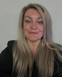 Porträt-Foto Nataša Dzinic