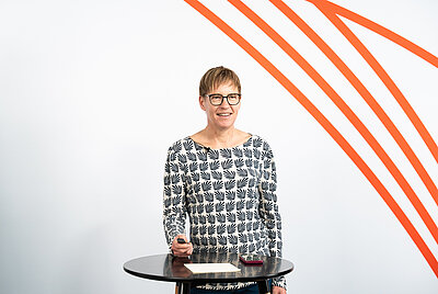 Eva Wolfangel bei ihrem Vortrag im Studio