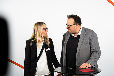 Madlen Righi und Dr. Stephan Walch im Gerspräch