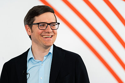 Porträtfoto Dr. Björn Schittenhelm