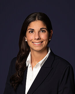 Porträt-Foto Manuela A. Steininger