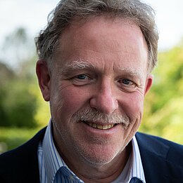 Porträt-Foto Dr. Markus Veit