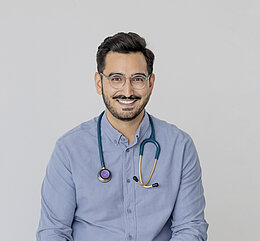 Porträt-Foto Dr. Nibras Naami